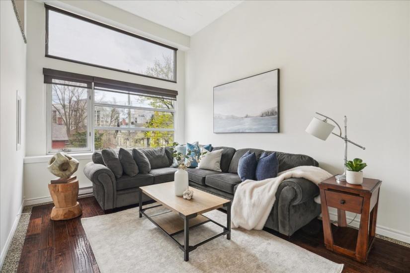 Property listing for #313-50 Main St., Dundas, ON