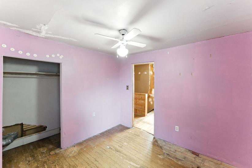 Property listing for 55 Jones St., Hamilton, ON