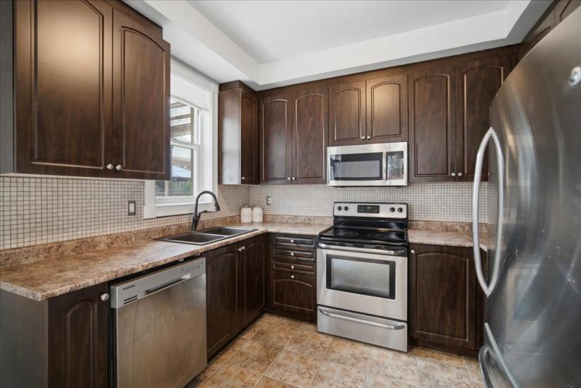 Property listing for 40 Whitwell Way, Binbrook, ON