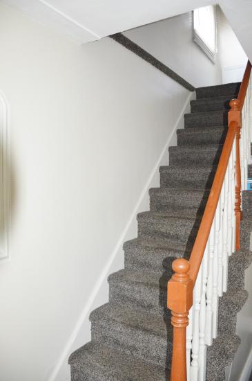 Property listing for 108 Mountain Ave. N., Stoney Creek, ON