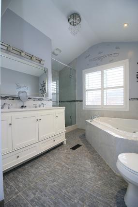 Property listing for 49 Normandy Rd., Hamilton, ON