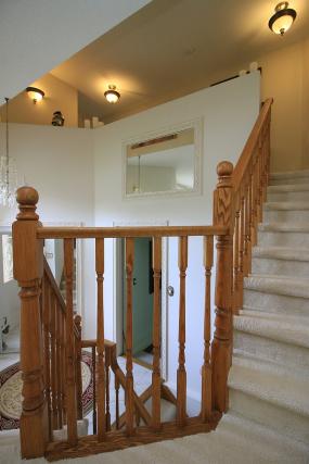 Property listing for 121 Glenhollow Dr., Stoney Creek, ON