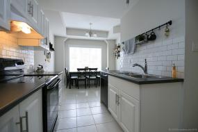 Property listing for #8-11 Stockbridge Gardens, Stoney Creek, ON