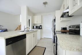 Property listing for #12-11 Stockbridge Gardens, Stoney Creek, ON