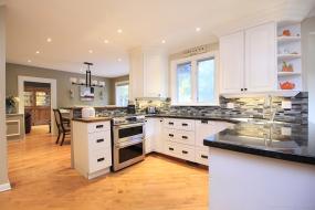 Property listing for 510 Scenic Dr., Hamilton, ON