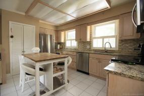 Property listing for 675 Scenic Dr., Hamilton, ON