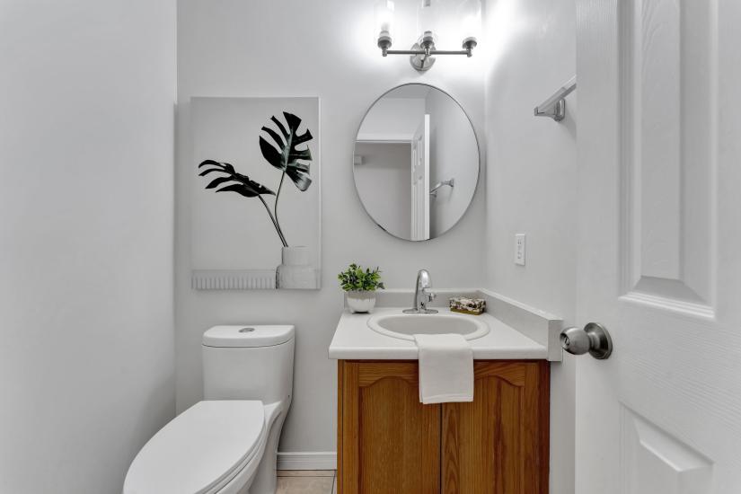 Property listing for 60 Kitty Murray Lane, Ancaster, ON