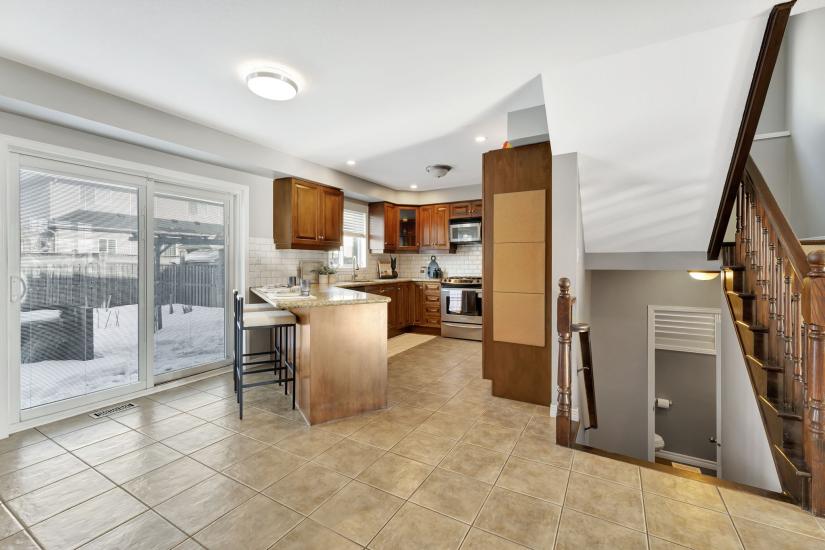 Property listing for 7 Bocelli Cres., Hannon, ON