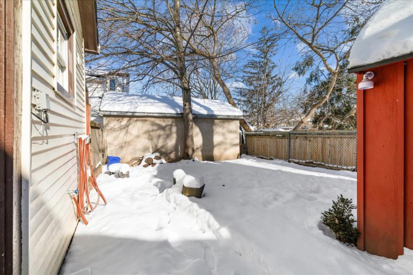Property listing for 8 Tasker St., St. Catharines, ON