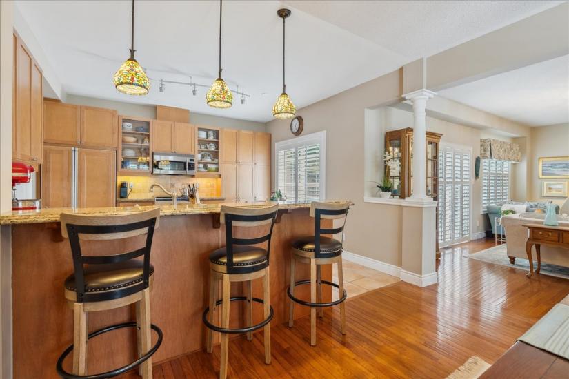 Property listing for #101-100 Beddoe Dr., Hamilton, ON