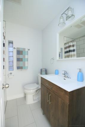 Property listing for 95 Garfield Ave. S., Hamilton, ON
