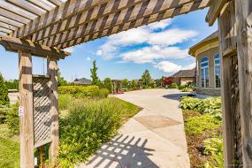 Property listing for #82-48 Manitoulin Trail, Hamilton, Ontario