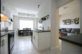 Property listing for #8-11 Stockbridge Gardens, Stoney Creek, ON