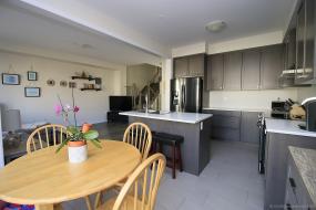 Property listing for 15 Pagebrook Cres., Stoney Creek, Ontario
