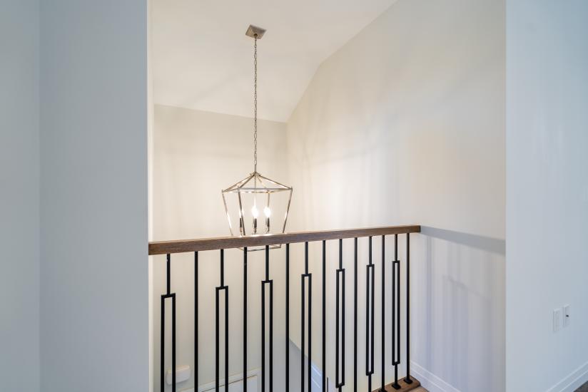 Property listing for 2 Dennis Drive, Smithville, Ontario