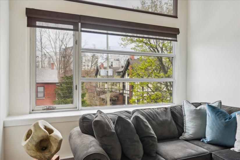 Property listing for #313-50 Main St., Dundas, ON