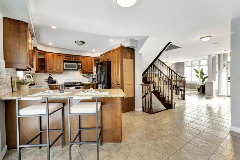 Property listing for 7 Bocelli Cres., Hannon, ON