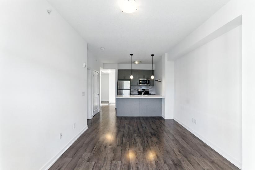 Property listing for 81 Robinson St. Unit #709, Hamilton, ON