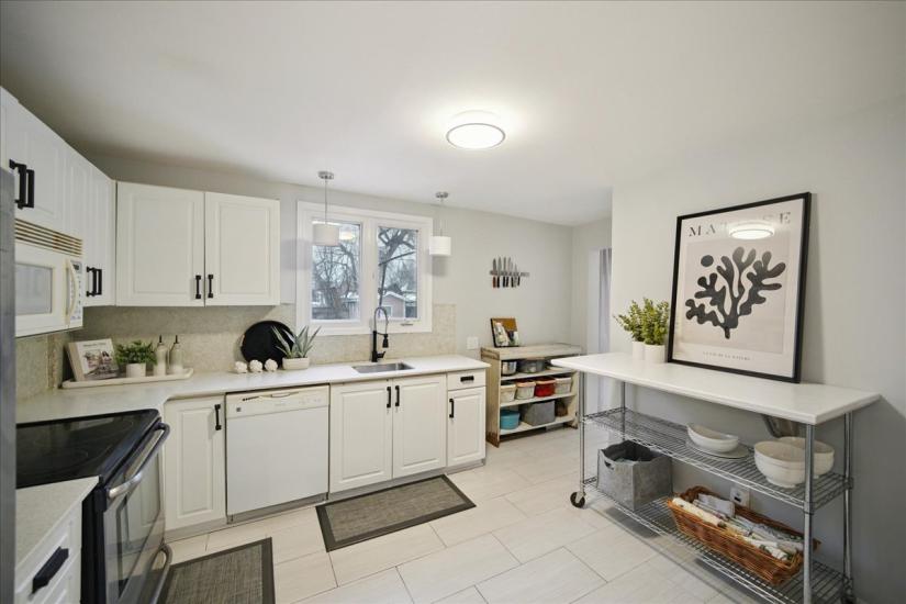 Property listing for 171 Paling Ave., Hamilton, ON