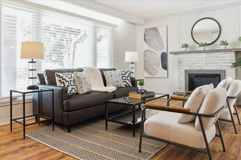 Property listing for 23 Lorne Ave., Hamilton, ON