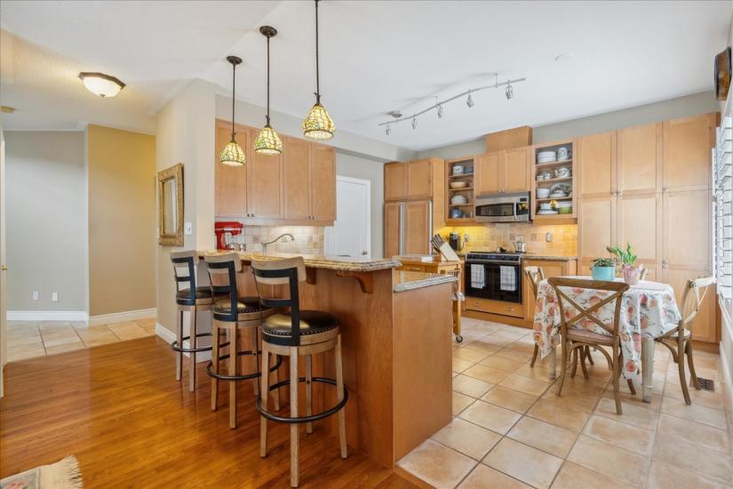 Property listing for #101-100 Beddoe Dr., Hamilton, ON
