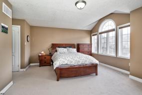 Property listing for 39 Forest Valley Cres., Dundas, ON