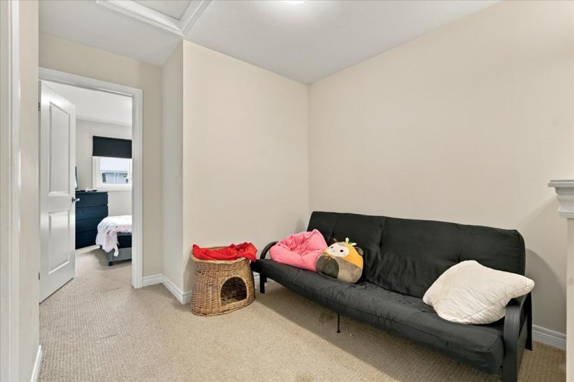 Property listing for 125 Sunflower Pl., Welland, ON