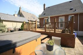 Property listing for 50 East 44th St., Hamilton, ON