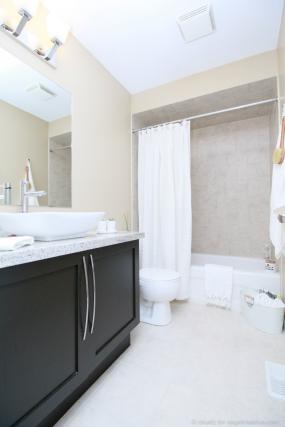 Property listing for 86 Meadow Wood Cres., Hamilton, ON