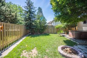 Property listing for 105 Glenhollow Dr., Stoney Creek, ON
