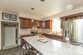 Property listing for 304 Mount Albion Rd., Hamilton, ON