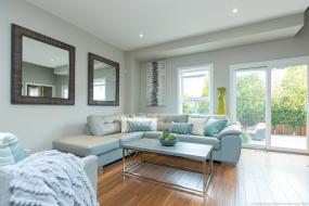 Property listing for 10 Kopperfield Lane, Glancaster, ON