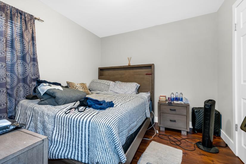 Property listing for 5 Cumberland Ave., Hamilton, ON