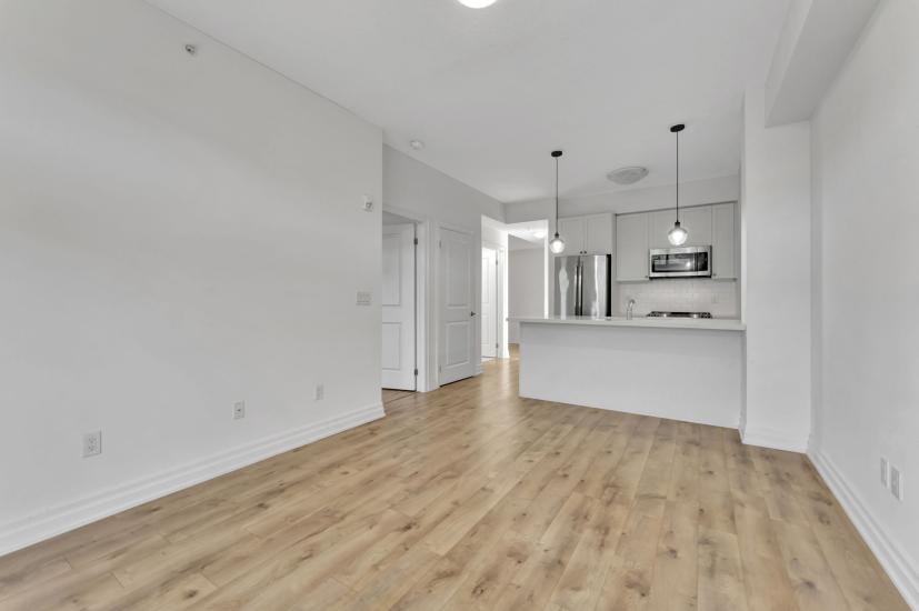 Property listing for #809-81 Robinson St., Hamilton, ON