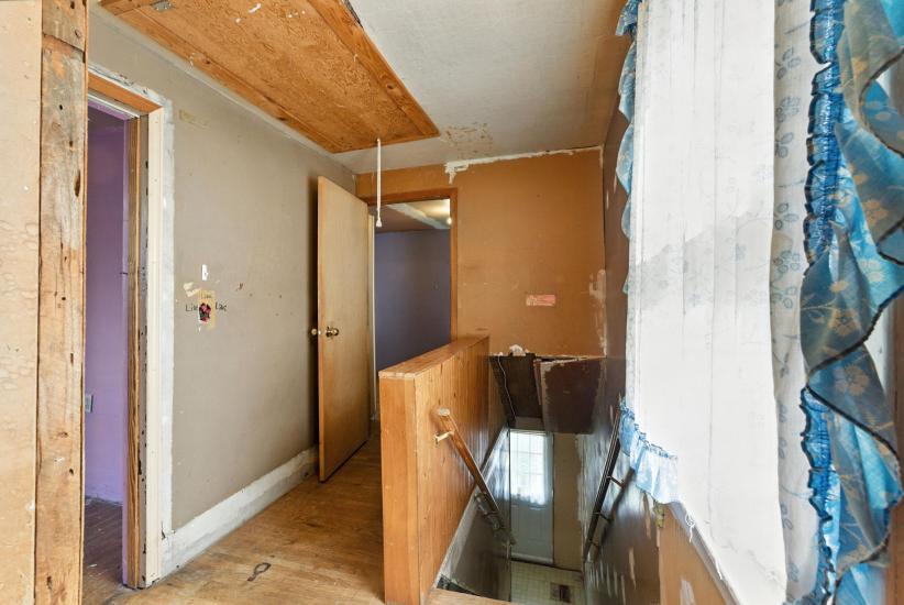 Property listing for 55 Jones St., Hamilton, ON