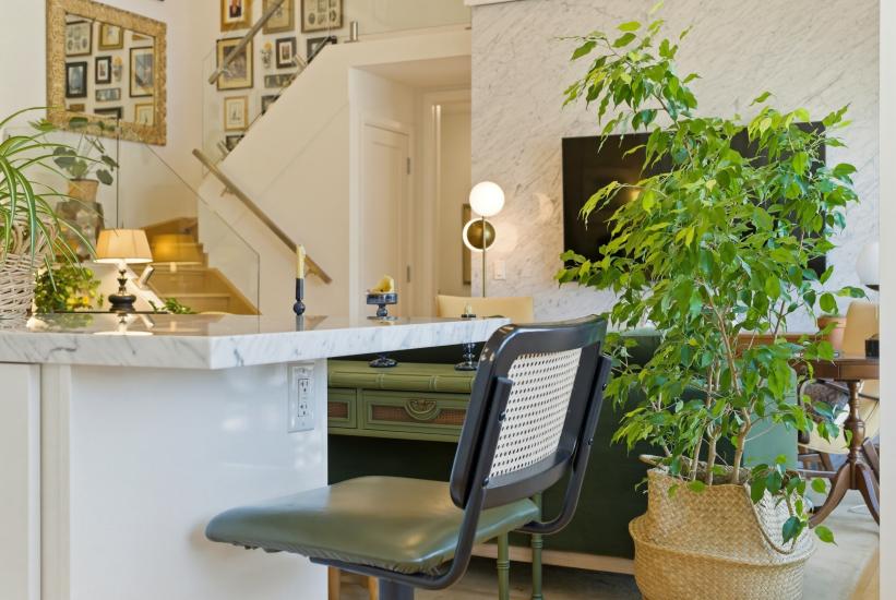 Property listing for #PH4-112 King St. E., Hamilton, ON