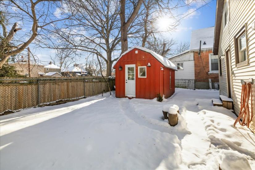 Property listing for 8 Tasker St., St. Catharines, ON