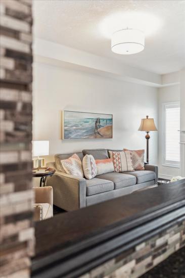 Property listing for 36 Forest Valley Cres., Dundas, ON
