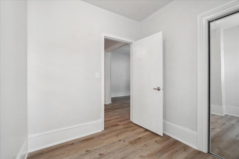Property listing for 116 Grand River Ave., Brantford, ON
