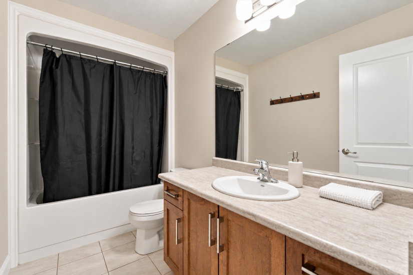Property listing for 125 Sunflower Pl., Welland, ON
