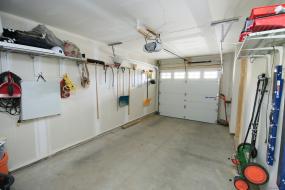 Property listing for #10-201 Westbank Trail, Stoney Creek, ON