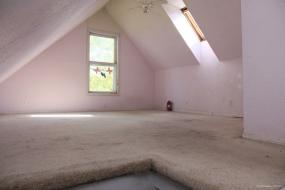 Property listing for 9 Barnesdale Ave. S., Hamilton, ON