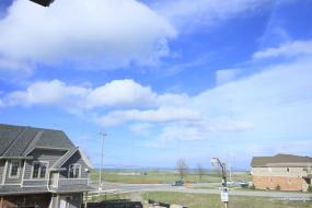 Property listing for 17 Beau Chatel Lane, Grimsby, ON