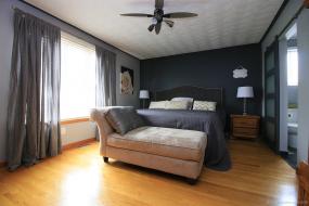 Property listing for 489 Cochrane Rd., Hamilton, ON