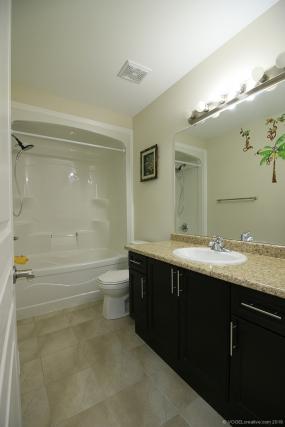 Property listing for 94 Bloom Cres., Hamilton, Ontario