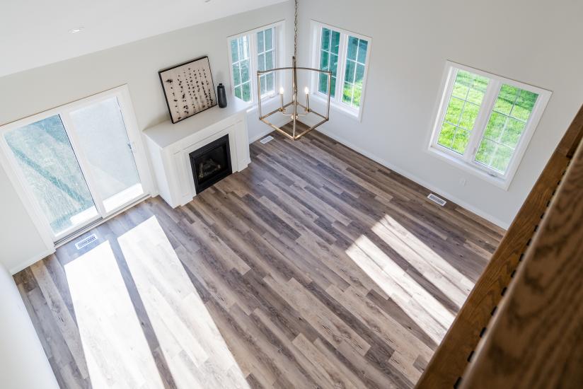 Property listing for 2 Dennis Drive, Smithville, Ontario