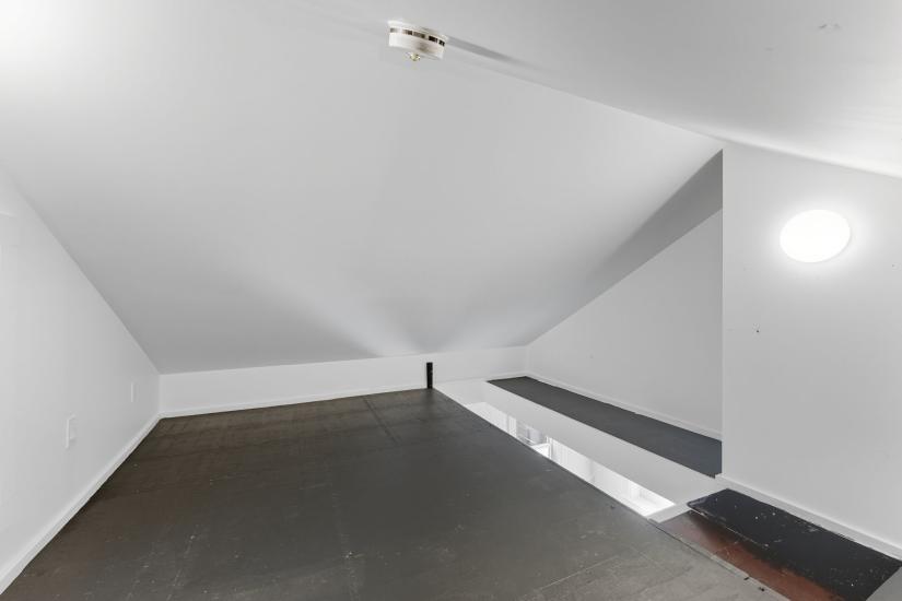 Property listing for 8 Tasker St., St. Catharines, ON