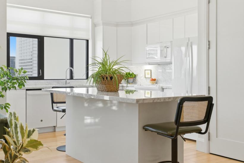 Property listing for #PH4-112 King St. E., Hamilton, ON