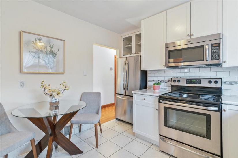 Property listing for 272 East 44th St., Hamilton, ON