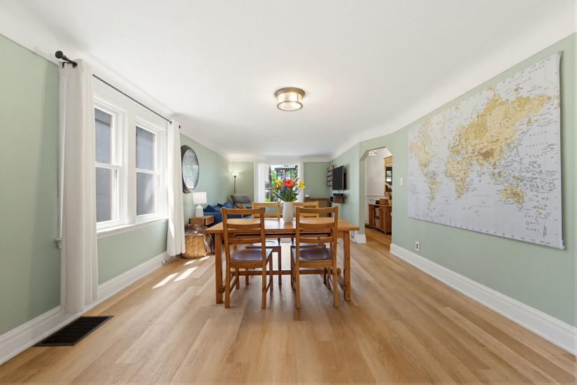 Property listing for 124 Campbell Ave., Hamilton, ON